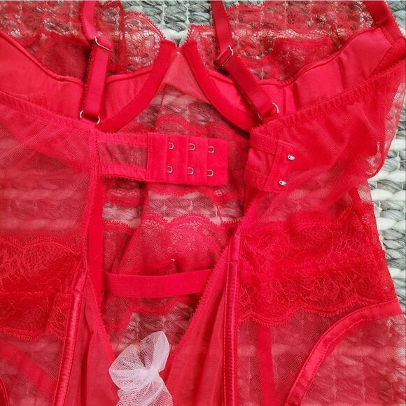 Victoria's Secret Red Lace Unlined Corset Teddy Size 36C - Picture 9 of 9